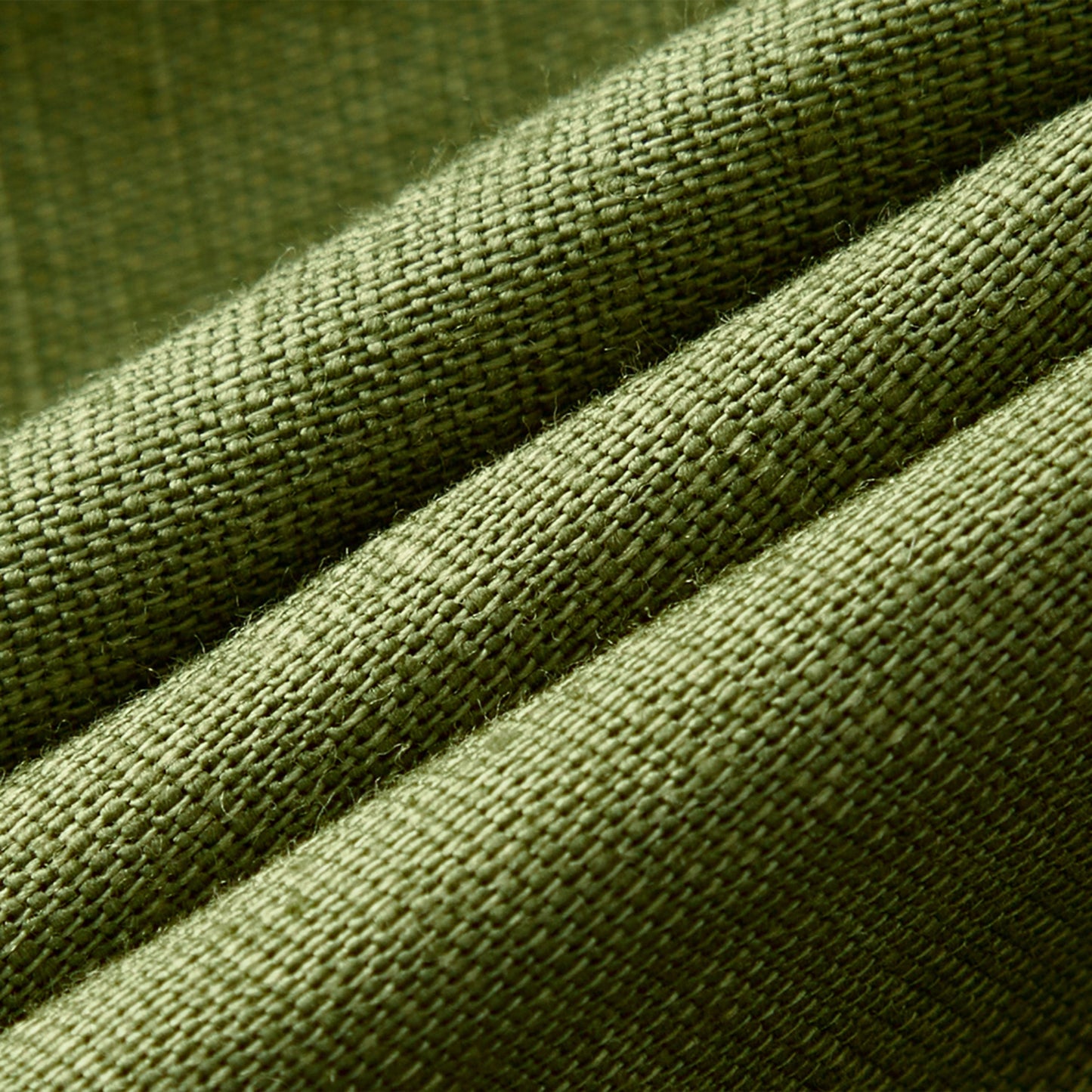 Island Leaf Linen Button-Up Shirt and Shorts Set