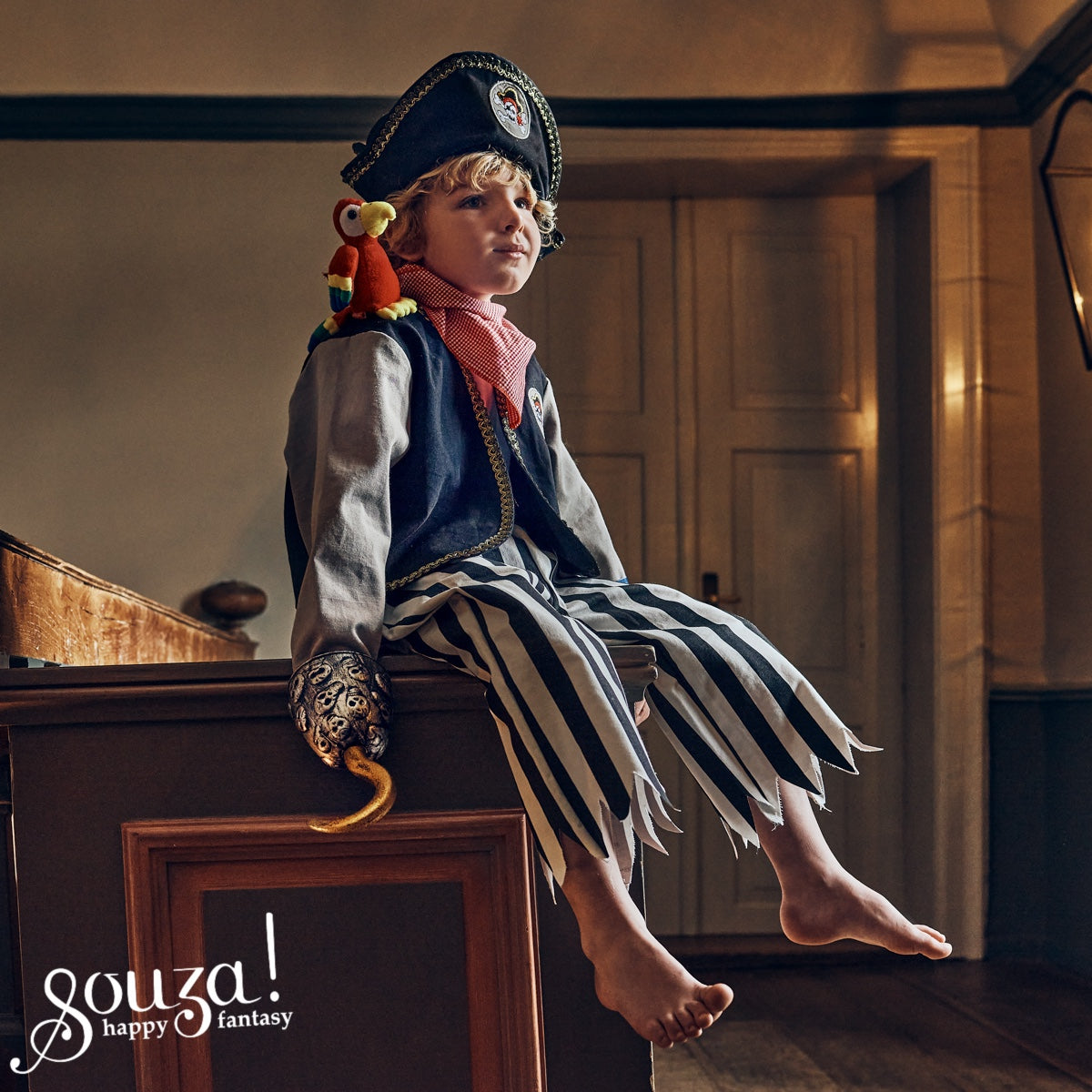 Duncan Pirate Costume Set for Children - Includes Accessories for Role-Play & Entertainment (3 sizes)