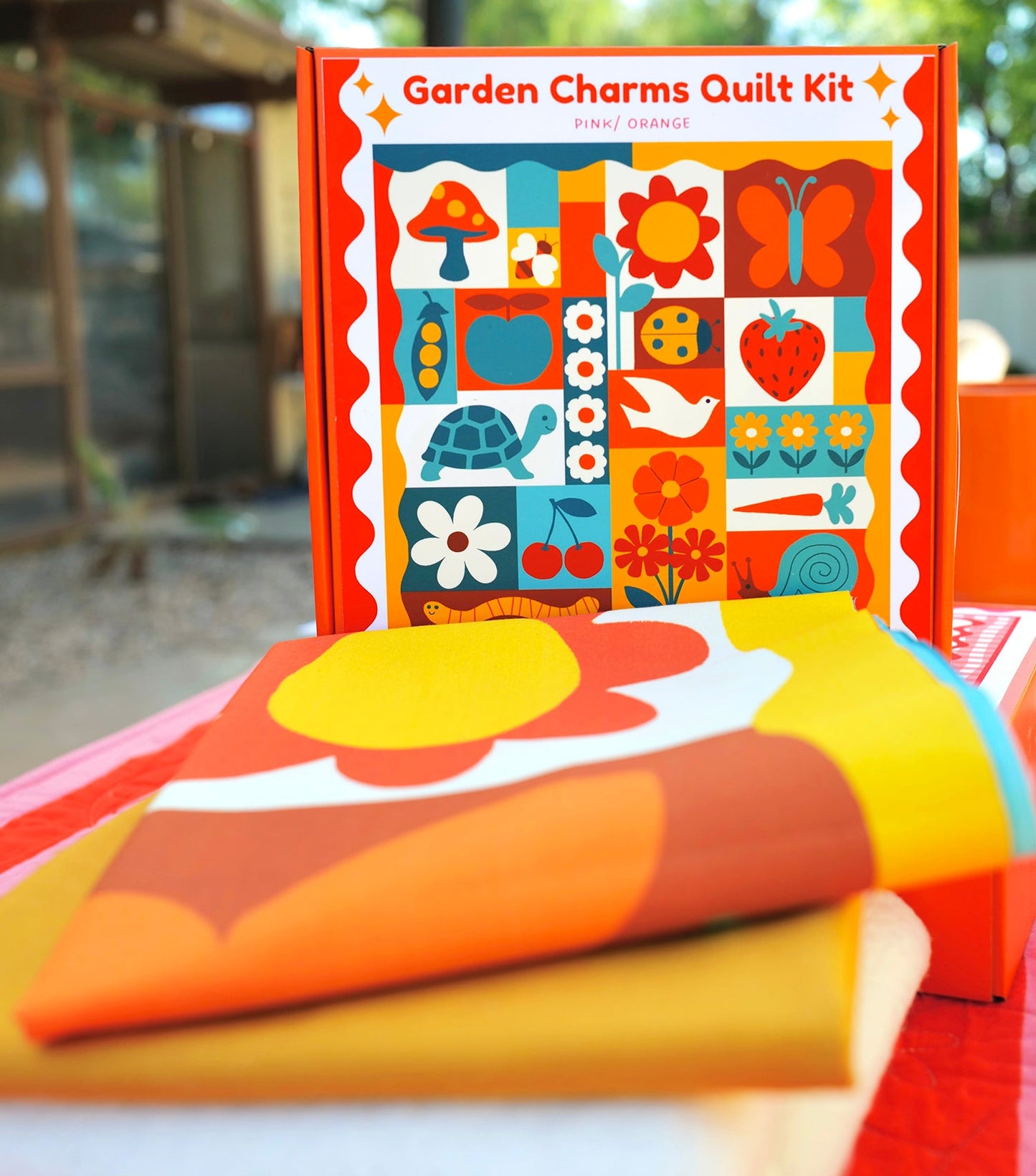Garden Charms Quilt Kit - Blue/ Orange